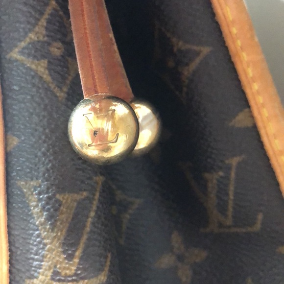 Louis Vuitton Popincourt Haut Monogram Tote Shoulder Bag - Picture 5 of 10